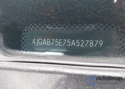 2005 Mercedes-Benz Ml 500 4Matic из США, поврежденный, VIN 4JGAB75E75A527879